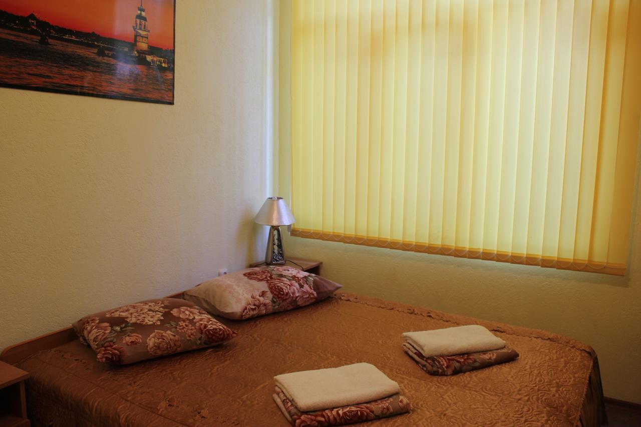 Emiliya Guest House Gagra Exterior foto